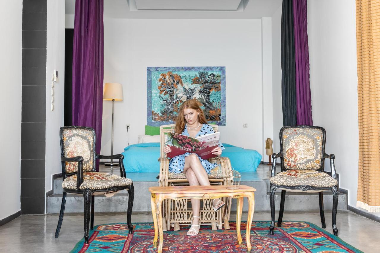 Serenity Boutique Suites อธานนิออน ภายนอก รูปภาพ