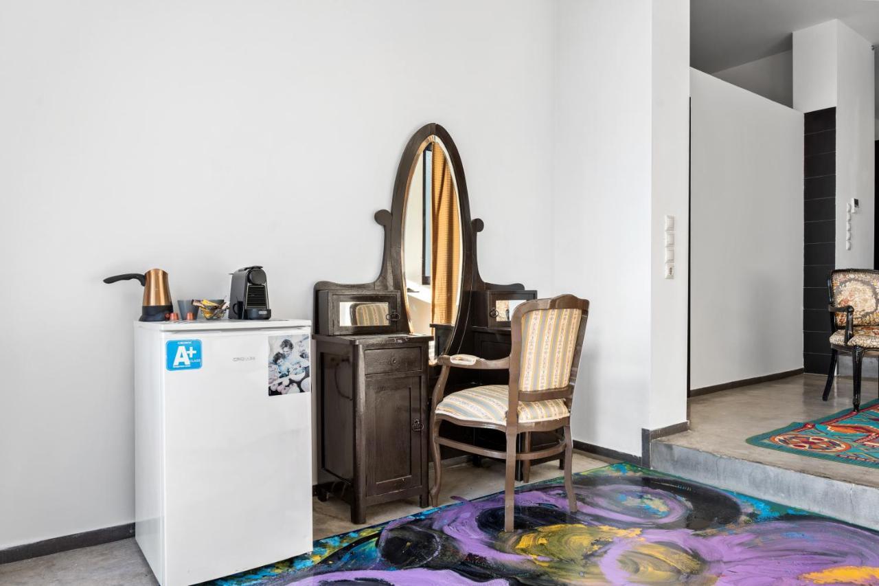 Serenity Boutique Suites อธานนิออน ภายนอก รูปภาพ