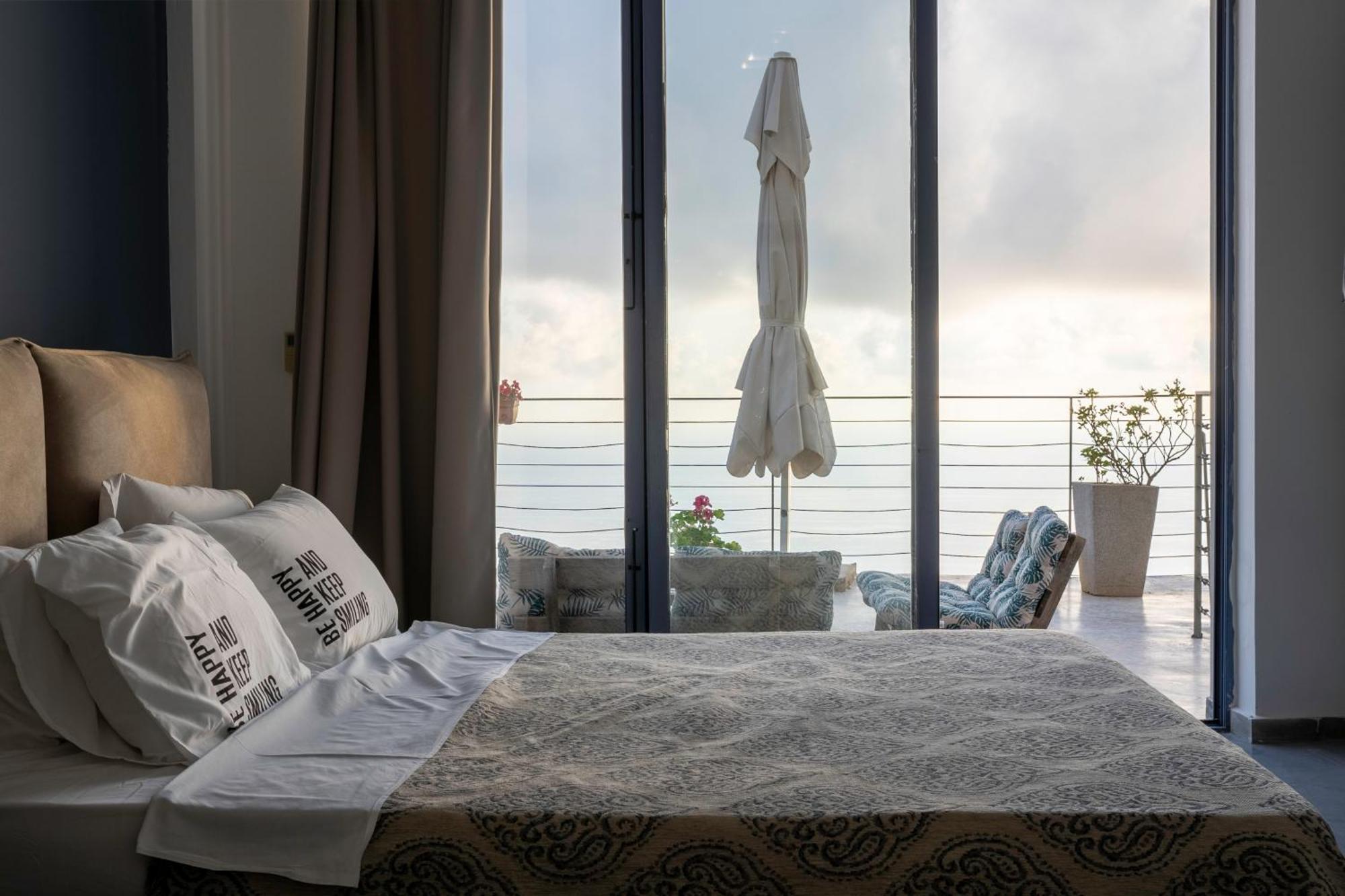 Serenity Boutique Suites อธานนิออน ภายนอก รูปภาพ