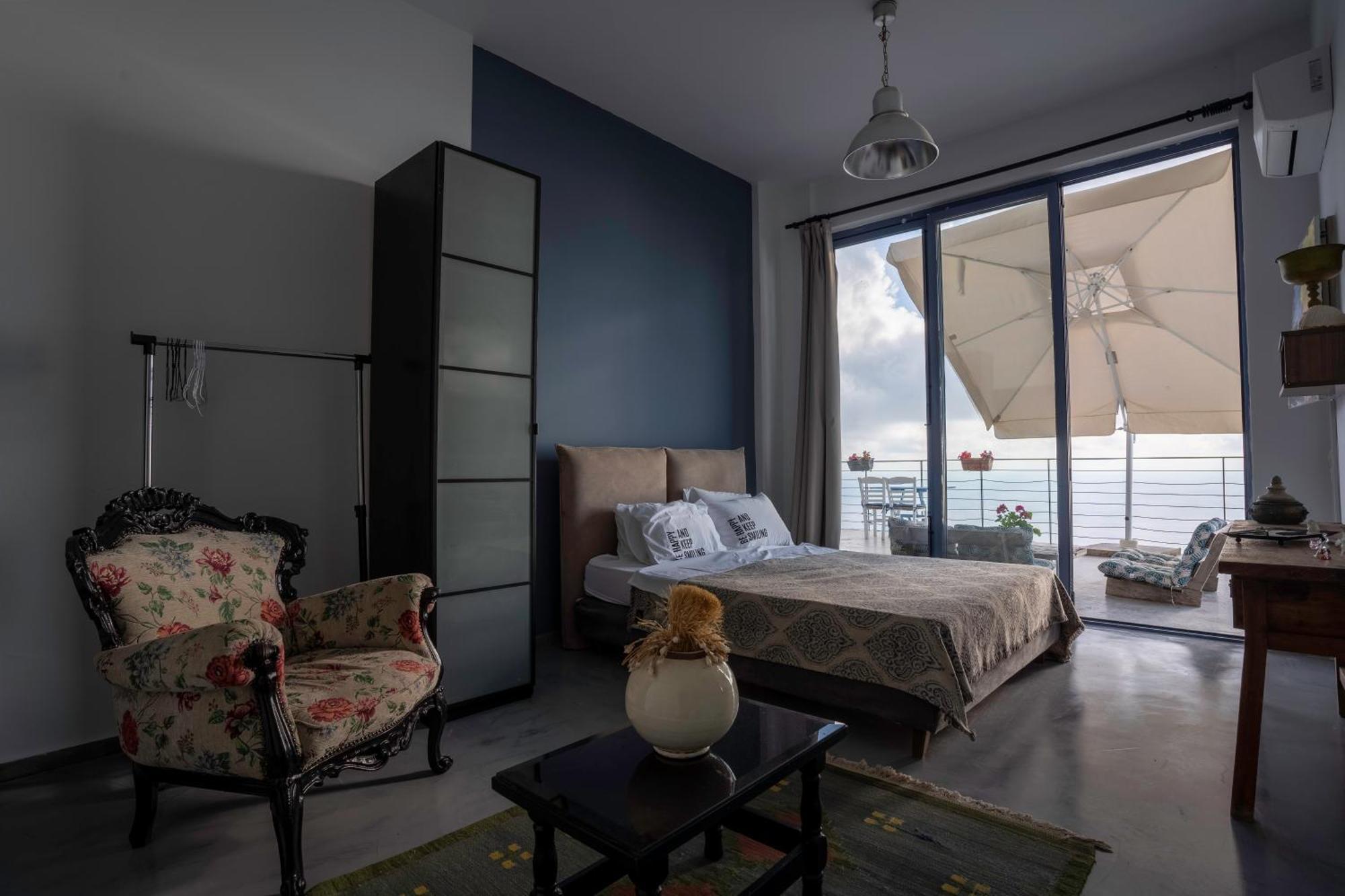 Serenity Boutique Suites อธานนิออน ภายนอก รูปภาพ